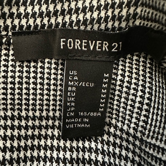 Forever 21 Black and White Plaid Long Sleeve Dress - Picture 3 of 3